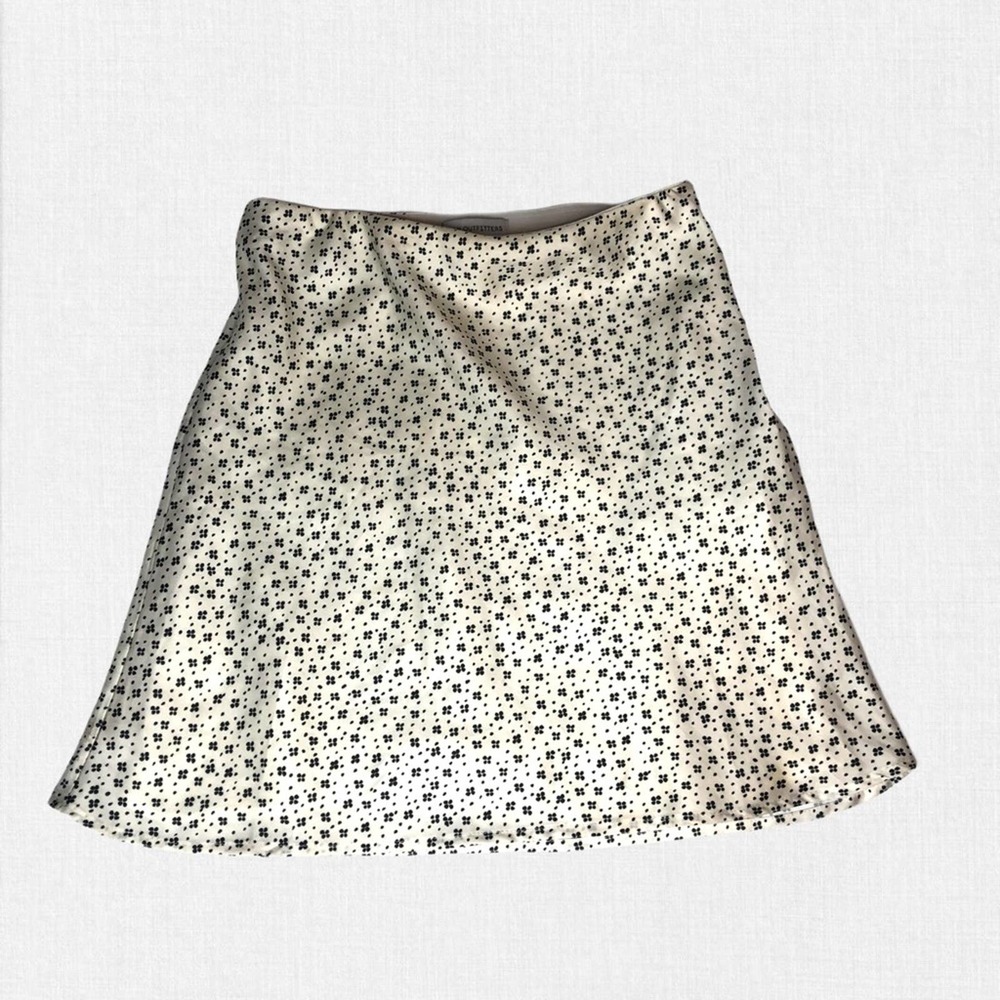 Urban Outfitters Y2K White Mini Skirt with Black Floral Print Mini Skirt, XS - Picture 5 of 11